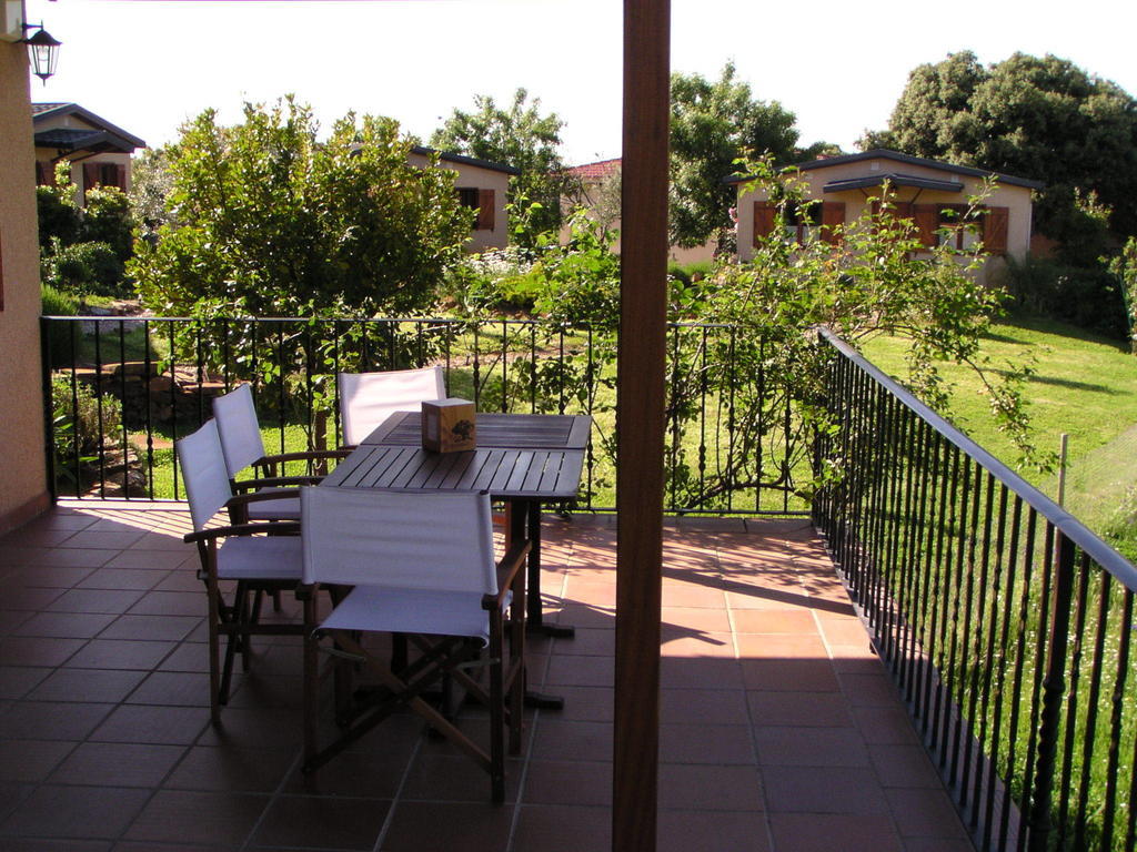 La Cerca Del Alcornoque Guest House Casas de Belvis Exterior photo