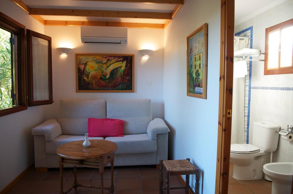 La Cerca Del Alcornoque Guest House Casas de Belvis Exterior photo