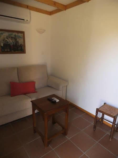 La Cerca Del Alcornoque Guest House Casas de Belvis Exterior photo